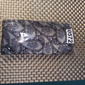 Ike Behar Charcoal and Silver Paisley USA Tie (0572)